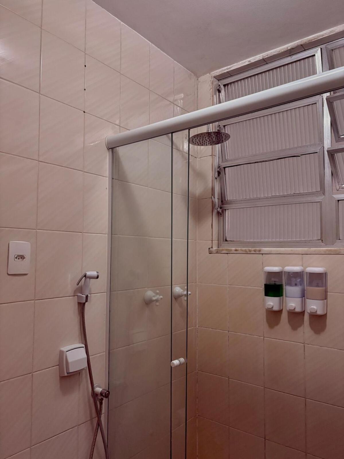 Apartamento Na De Copacabana Prox Metro Cantagalo