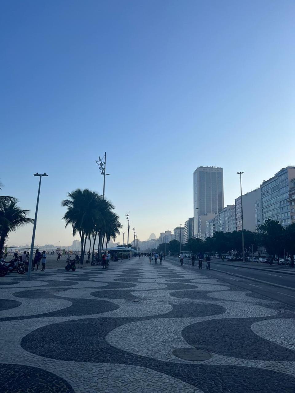 Na De Copacabana Prox Metro Cantagalo Apartamento *