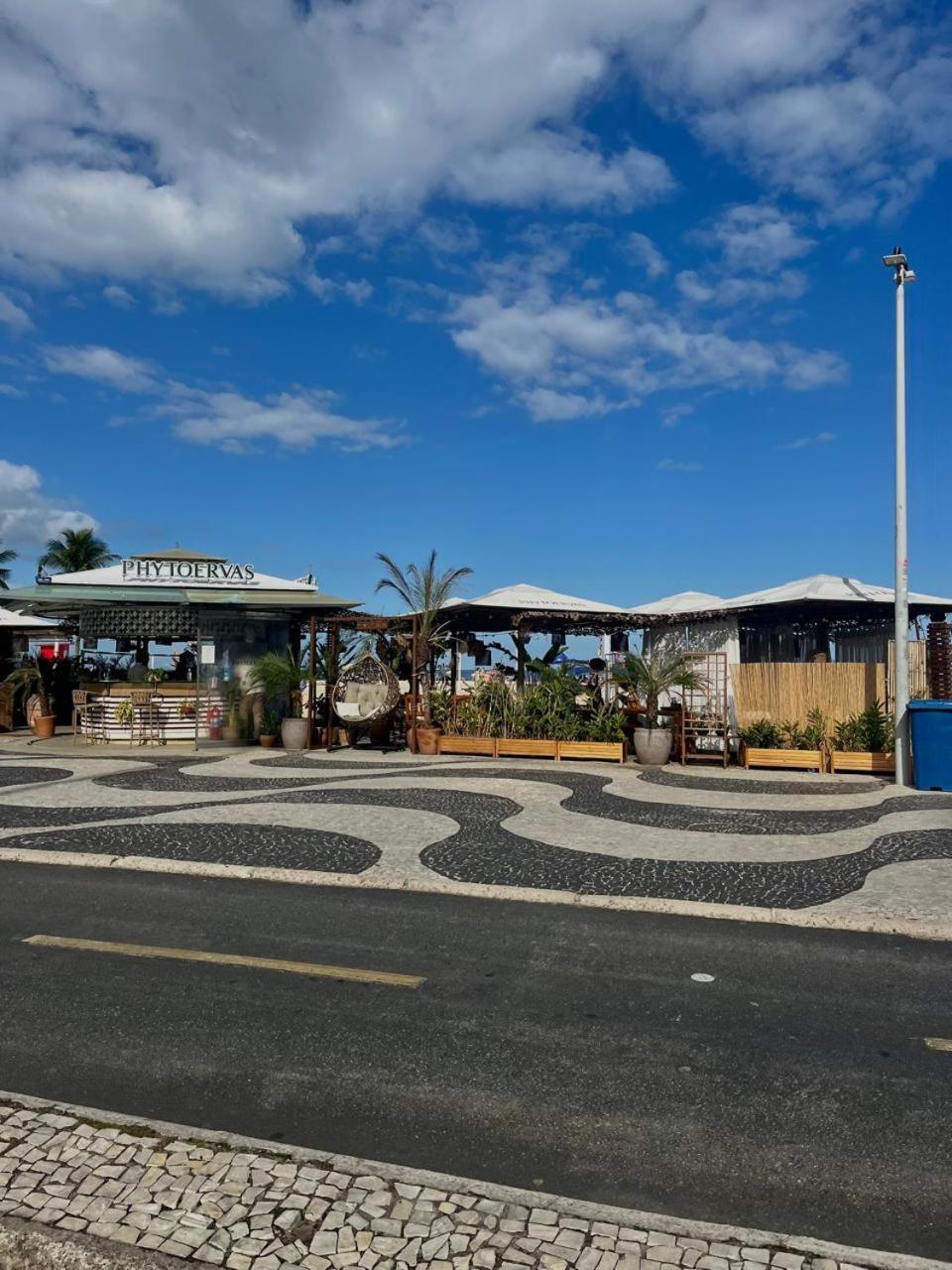 Na De Copacabana Prox Metro Cantagalo Apartamento